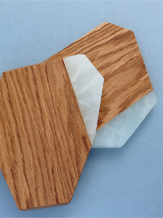 Planche de Présentation Design effet Glace en Chêne et Résine Époxy
