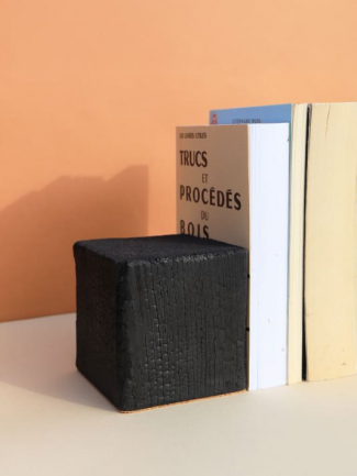 Serre-livres cube bois brûlé noir charbon - Artisanat Design Elementti