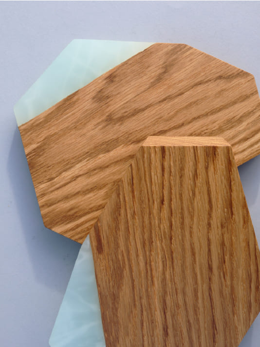 Planche de Présentation Design effet Glace en Chêne et Résine Époxy