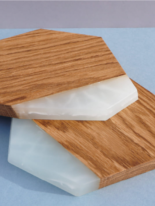 Planche de Présentation Design effet Glace en Chêne et Résine Époxy