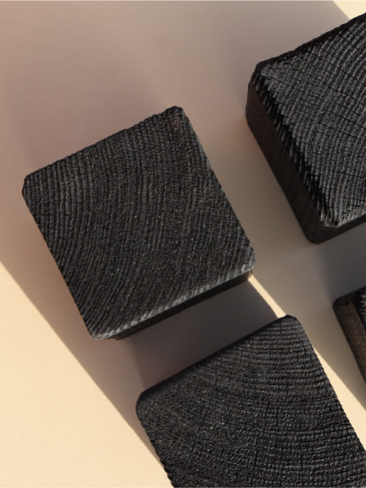 Serre-livres cube bois brûlé noir charbon - Artisanat Design Elementti