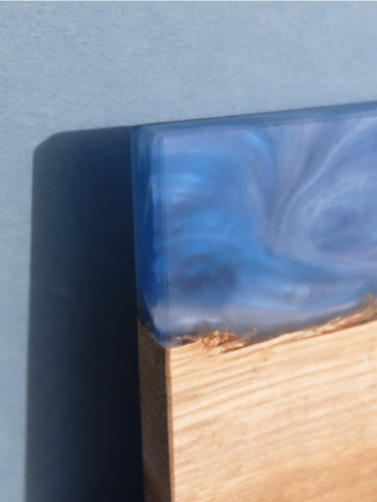 Support Mural Magnétique en Chêne et Résine - Design Minimaliste