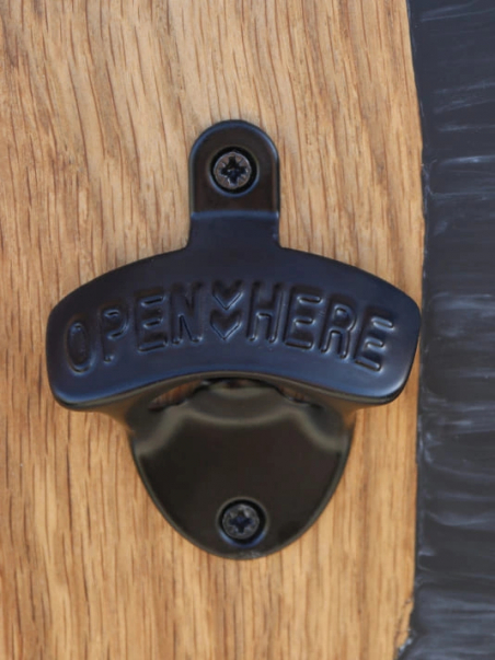 Décapsuleur Mural Artisanal en Bois et Résine Noir - Elementti