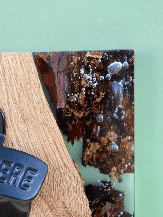 Décapsuleur Mural Bois & Résine Écorce | Objet artisanal unique