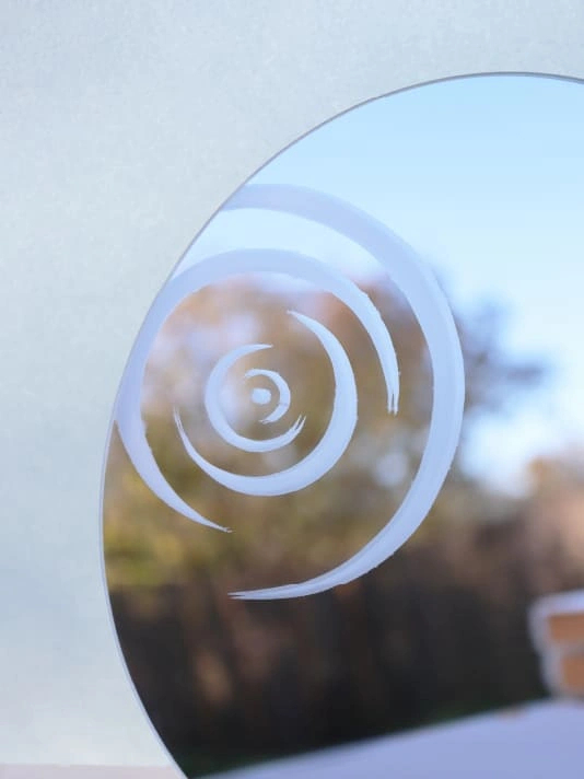 Miroir gravé Ondulations Eau 20cm - Base en chêne massif - Artisanal