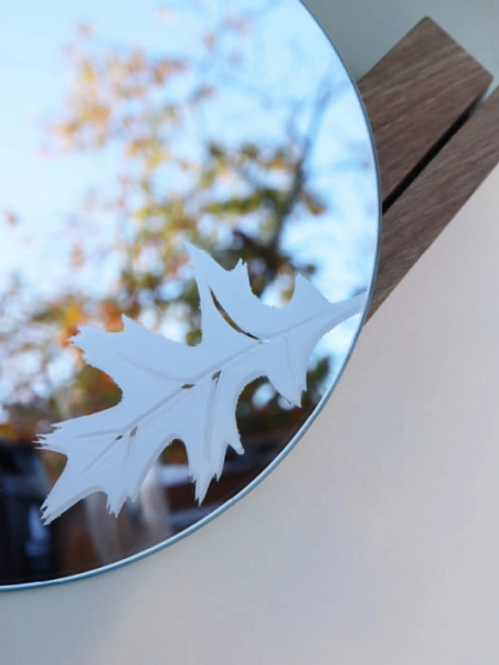 Miroir gravé rond 20cm - Base en chêne massif - Artisanal