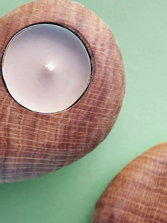 Bougeoir galet en chêne | Pièce artisanale Elementti